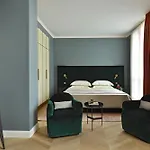 Casa Brivio מלון *
